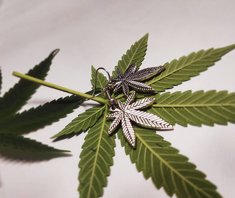 Cannabis Leaf Earrings - Everyday Mari J