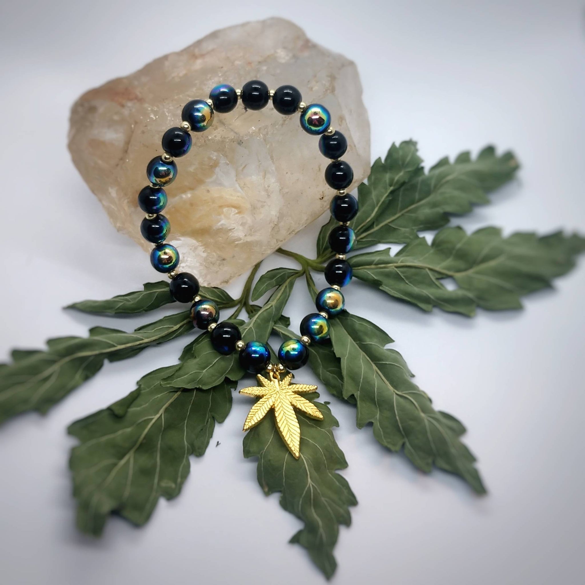 Golden Ganja Bracelet - Everyday Mari J